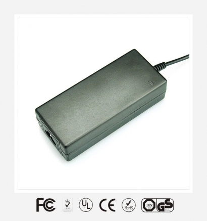 12V4A桌面式優(yōu)質電源適配器