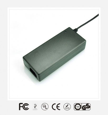 12V7.5A桌面式優(yōu)質電源適配器